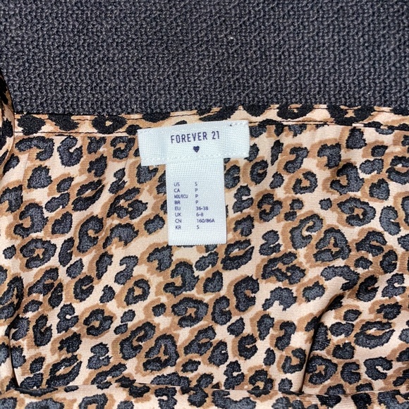 Cheetah bodysuit - Picture 2 of 3